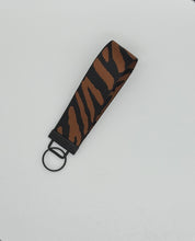 Load image into Gallery viewer, Wristlet Key Fob Keychain
